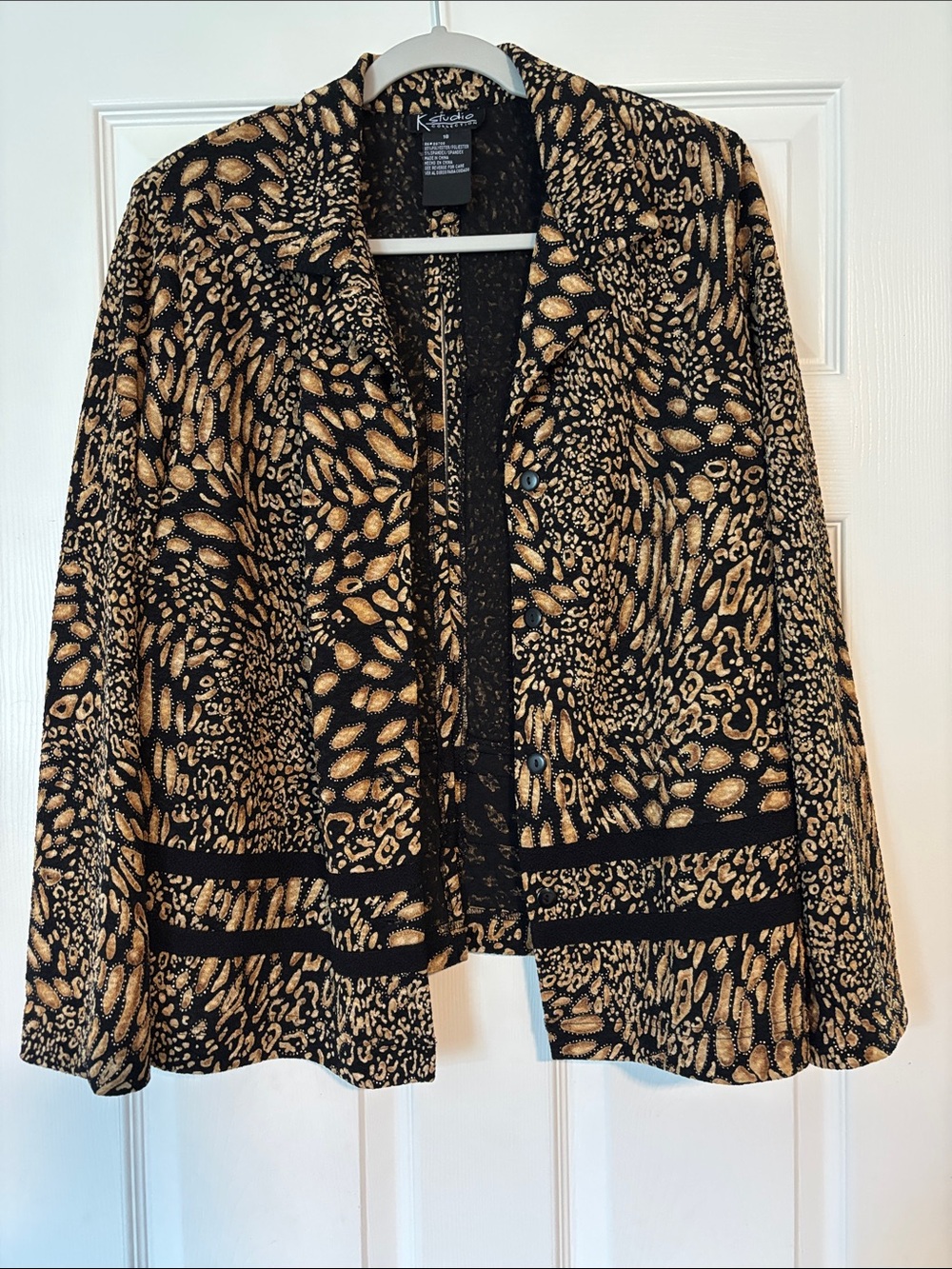 Kasper Black & Gold Animal-Print Button Jacket